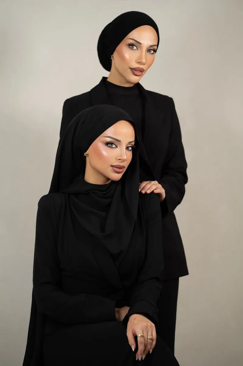 Kübra und Yagmur heißen Sie im Sisters Beauty Studio in Wien-Simmering willkommen