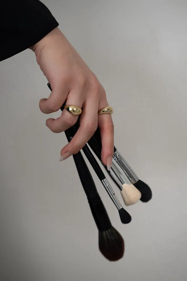 Hochwertige professionelle Make-up-Pinsel des Sisters Beauty Studio in Wien